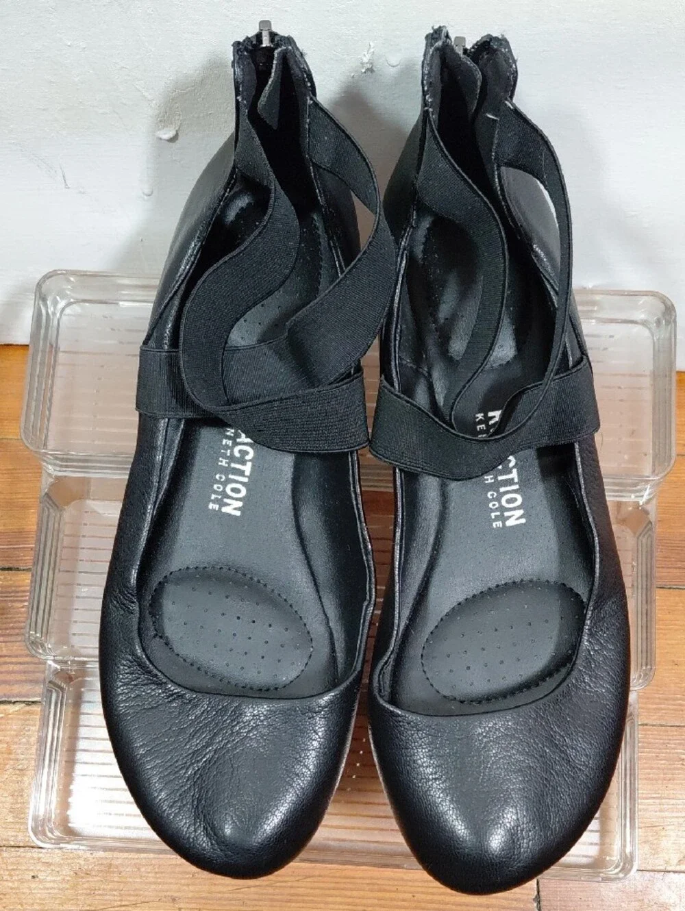 Kenneth Cole Pro-Time Black Crisscross Ballet Flats Back Zip & Elastic Strap 8M
